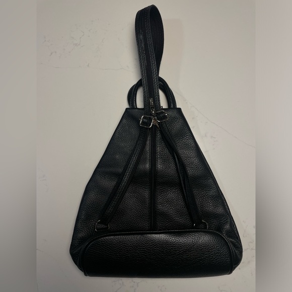 Tuscany Leather The Shanghai Pebbled Black Bag - Picture 6 of 10